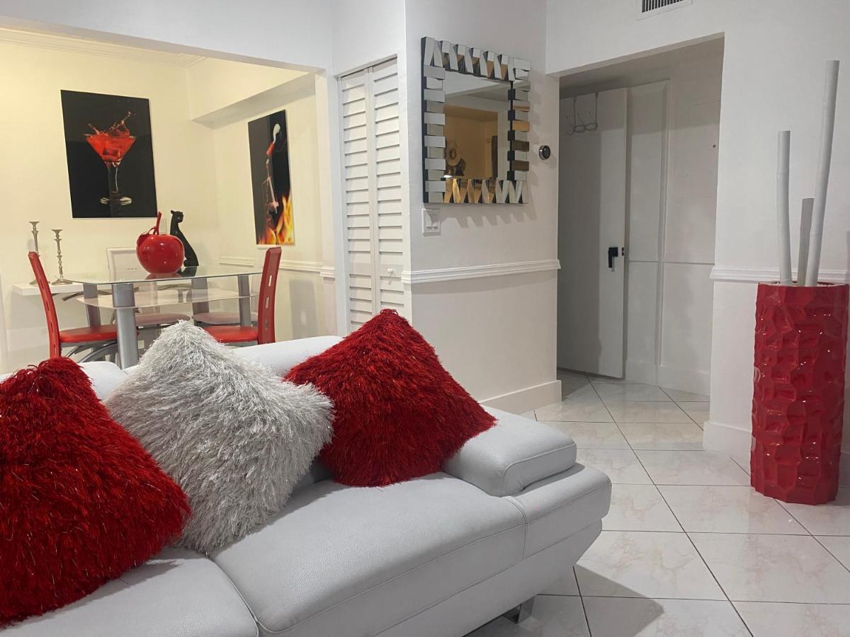 شقة Beautiful House 7 Min From Miami Airport W Free Parking المظهر الخارجي الصورة